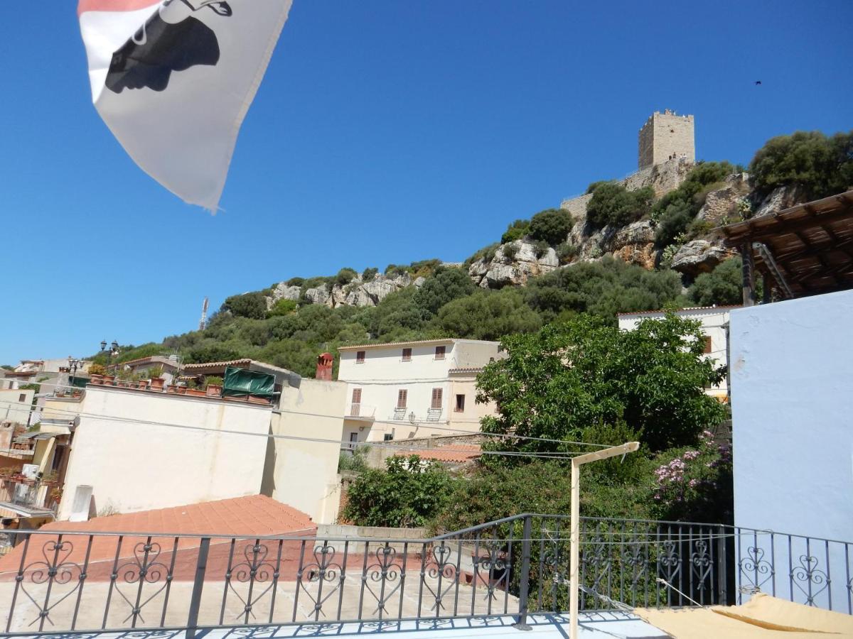 B&B Eleonora D'Arborea, Centro Storico โปซาดา ภายนอก รูปภาพ