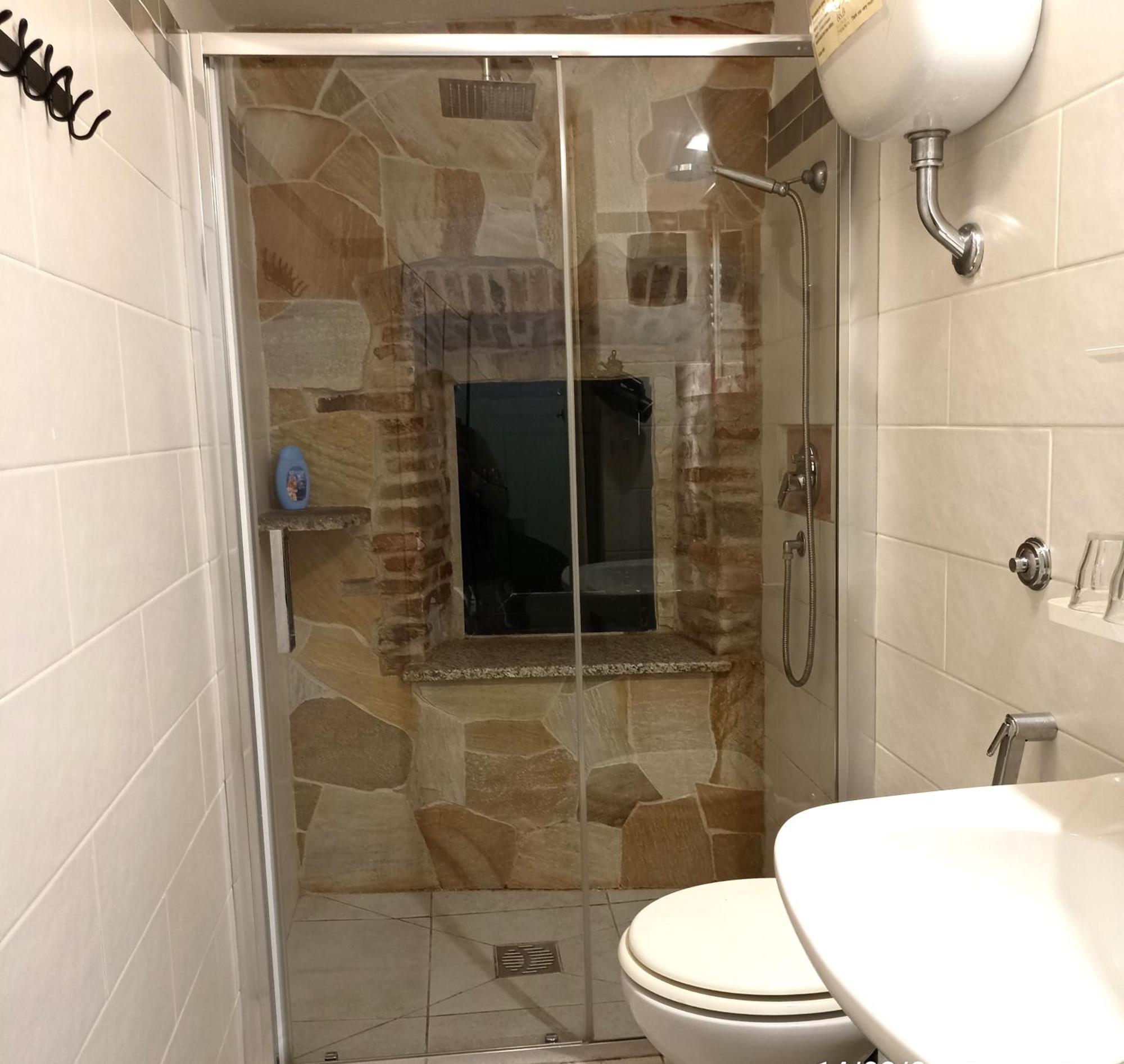 B&B Eleonora D'Arborea, Centro Storico โปซาดา ภายนอก รูปภาพ