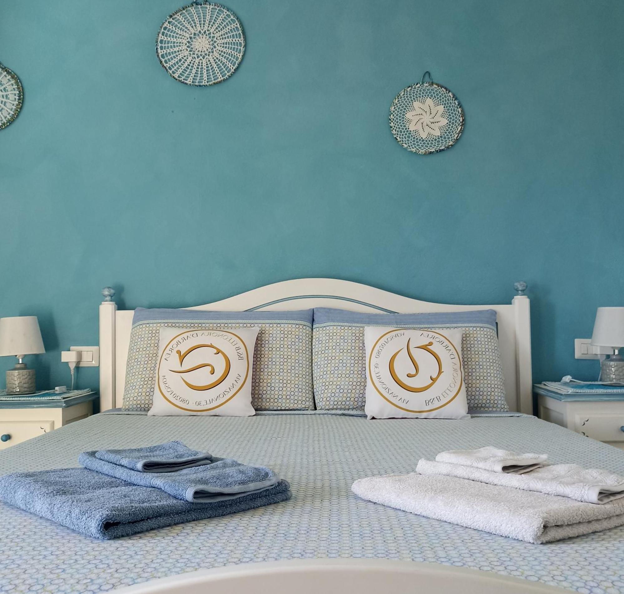 B&B Eleonora D'Arborea, Centro Storico โปซาดา ภายนอก รูปภาพ